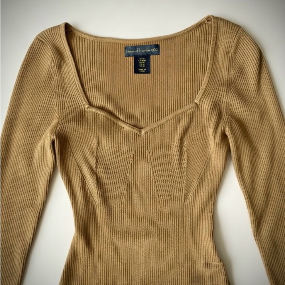 House of Harlow 1960 Ribbed Knit Bodysuit Sweetheart Neck Fitted Minimalist